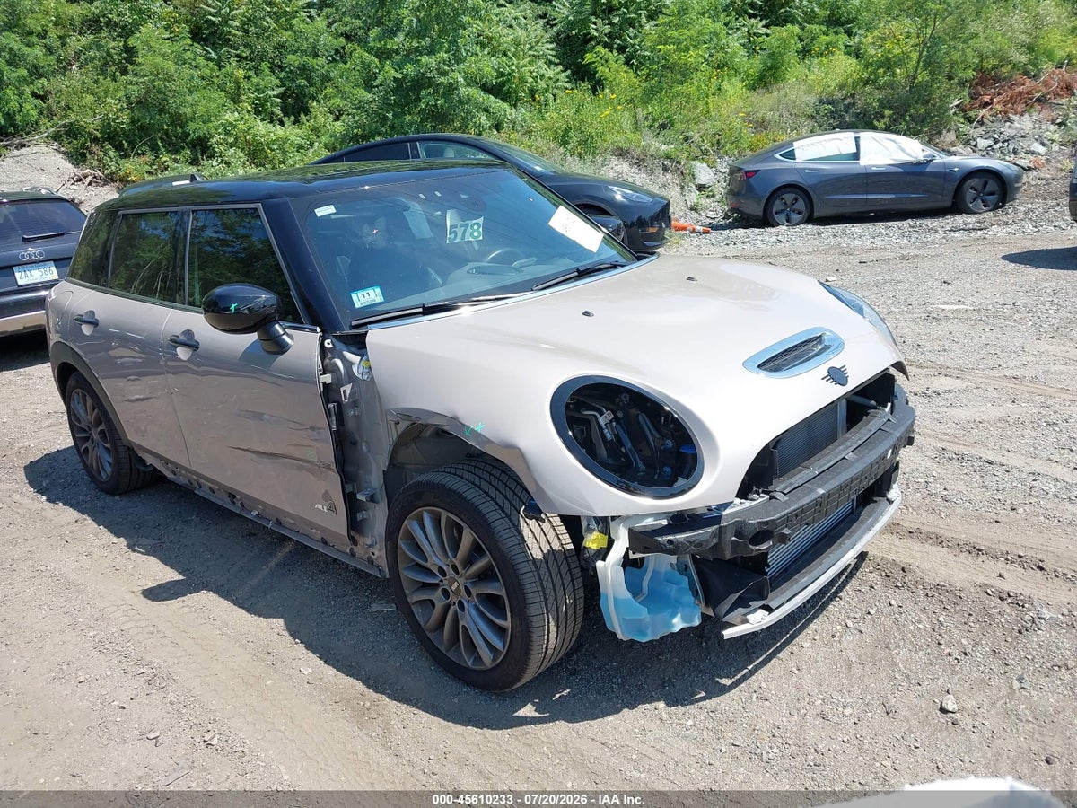 2022 MINI CLUBMAN COOPER S