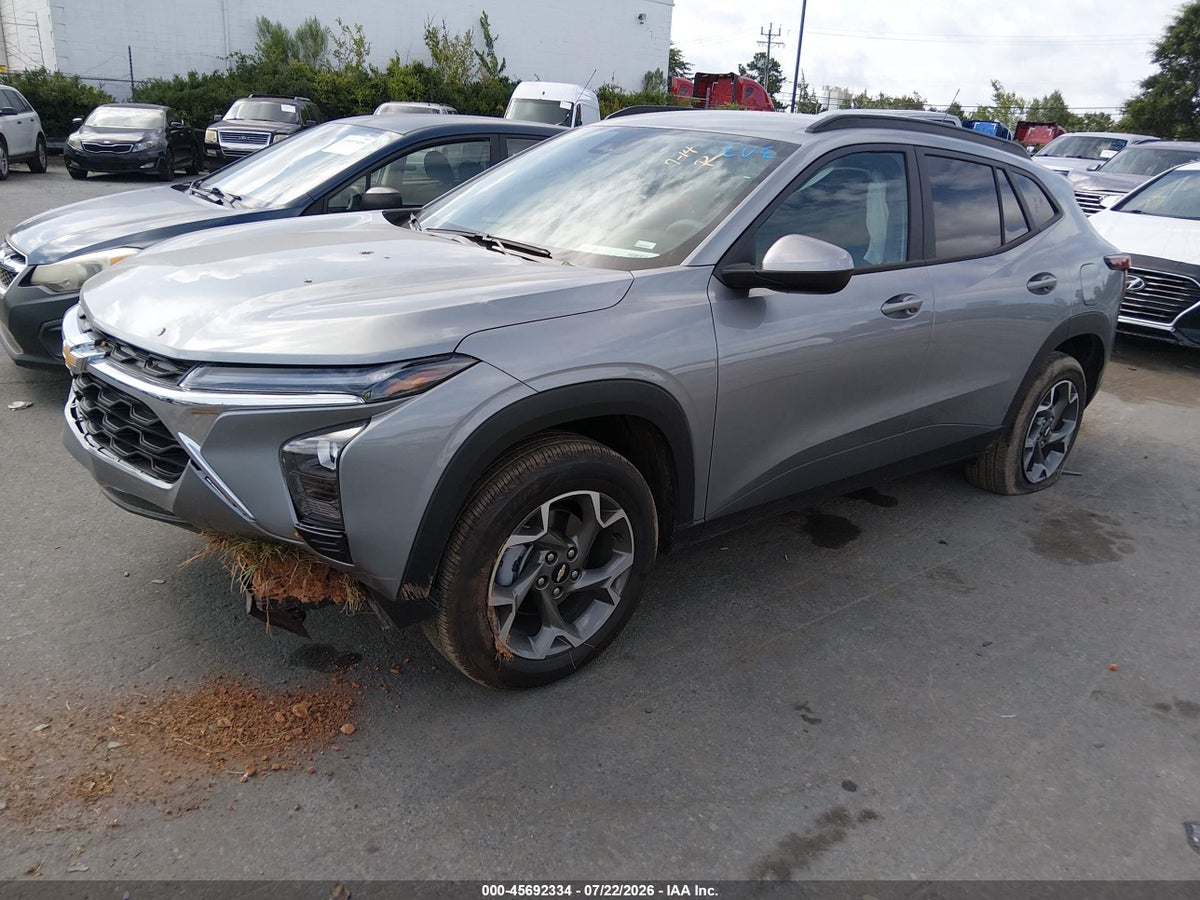2026 CHEVROLET TRAX FWD LT — снимка 2