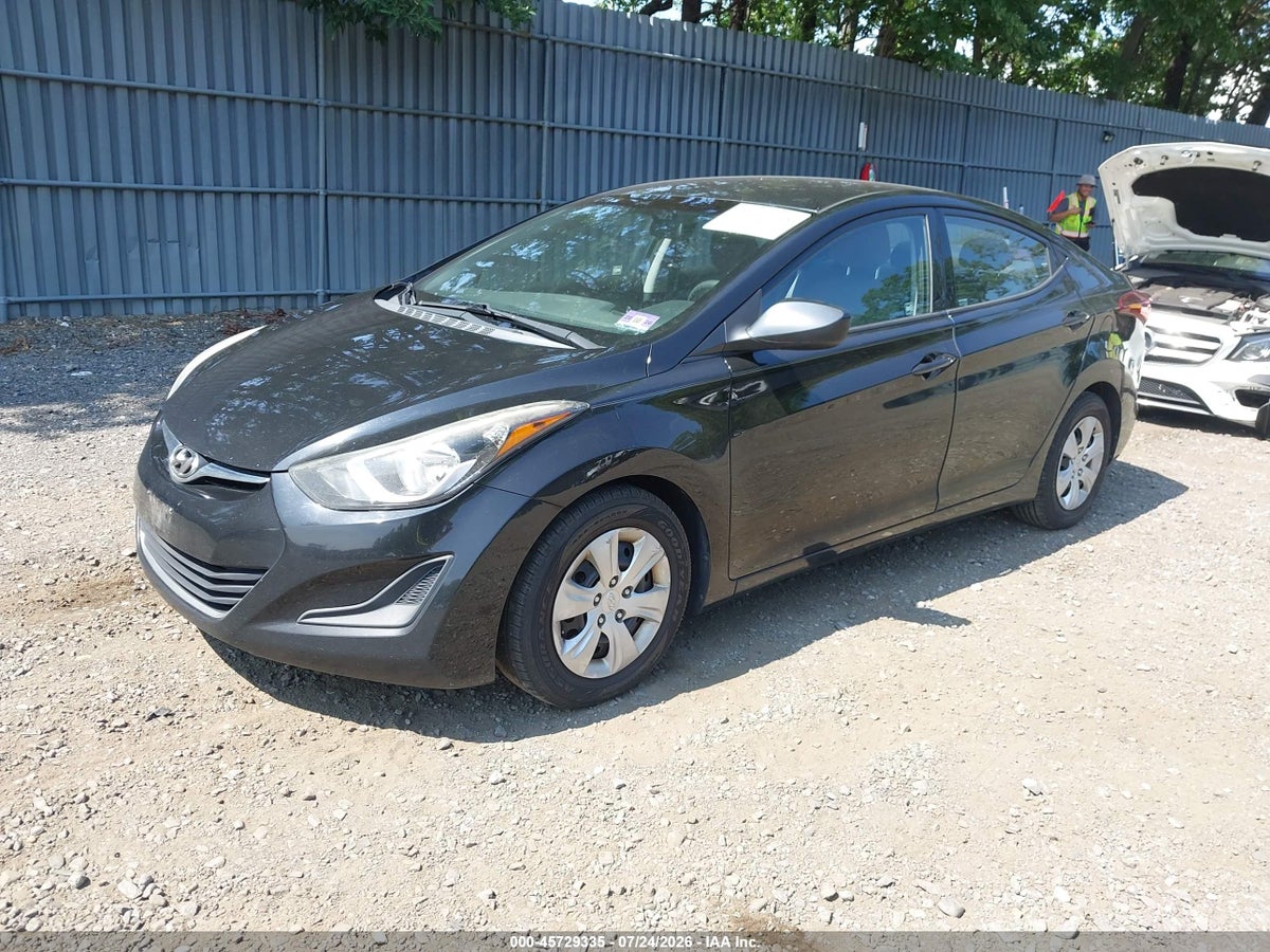 2016 HYUNDAI ELANTRA SE — снимка 2
