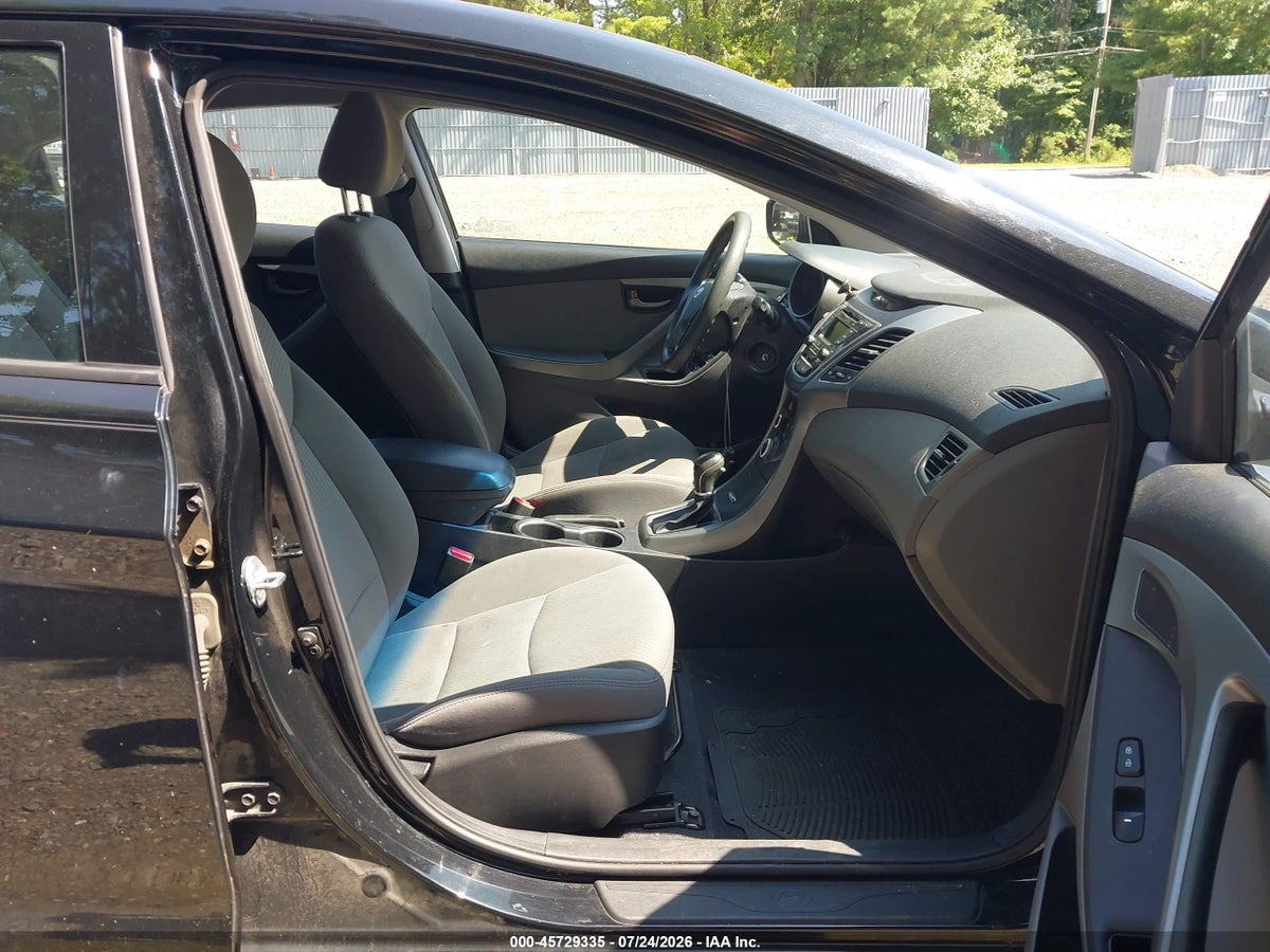 2016 HYUNDAI ELANTRA SE — снимка 5