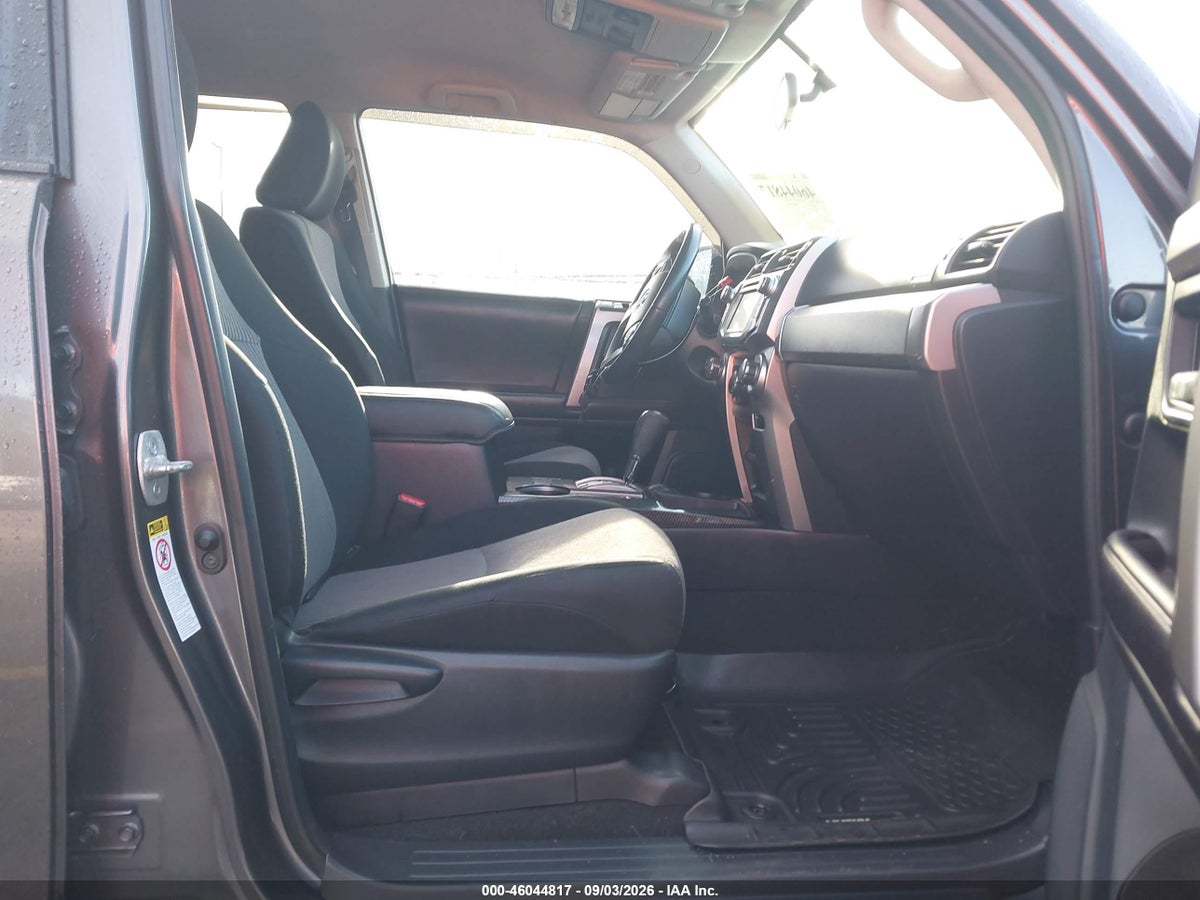 2016 TOYOTA 4RUNNER SR5 — снимка 5
