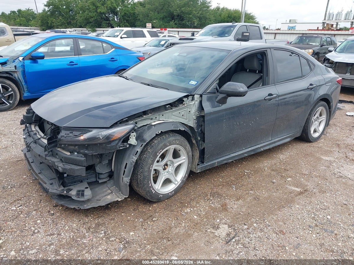 2025 TOYOTA CAMRY SE — снимка 2