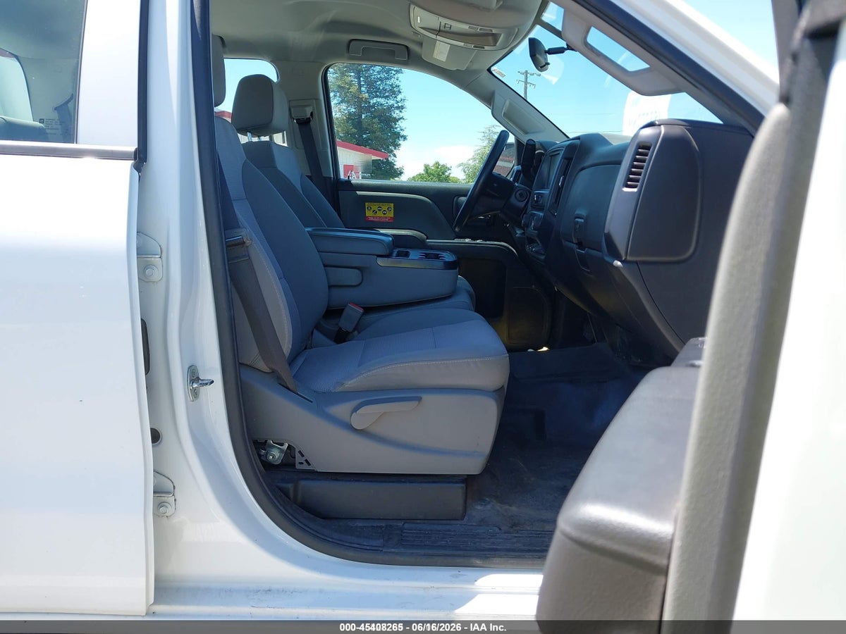 2017 CHEVROLET SILVERADO 2500HD WT — снимка 5