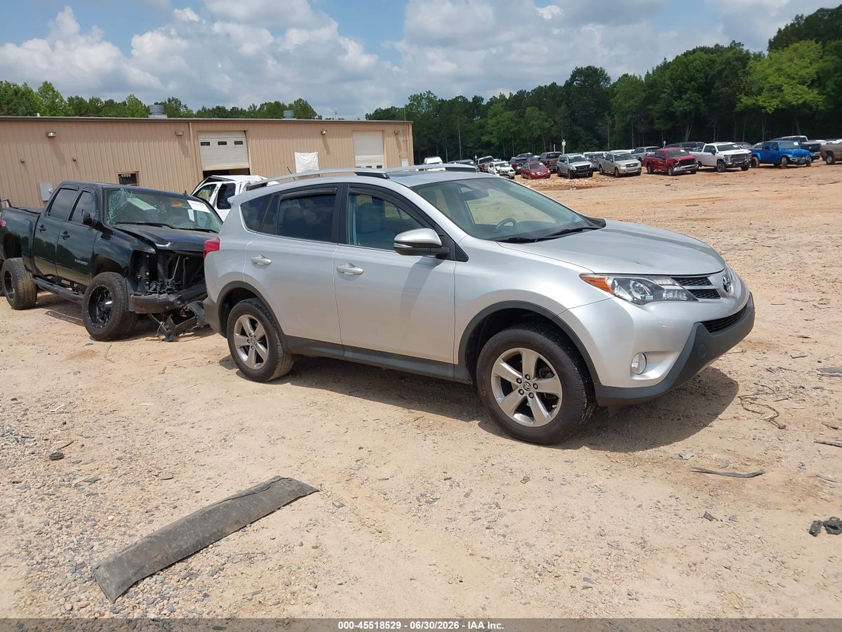 2015 TOYOTA RAV4 XLE