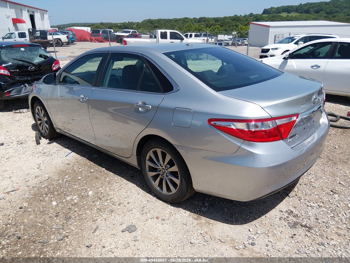 2015 TOYOTA CAMRY XLE — снимка 3