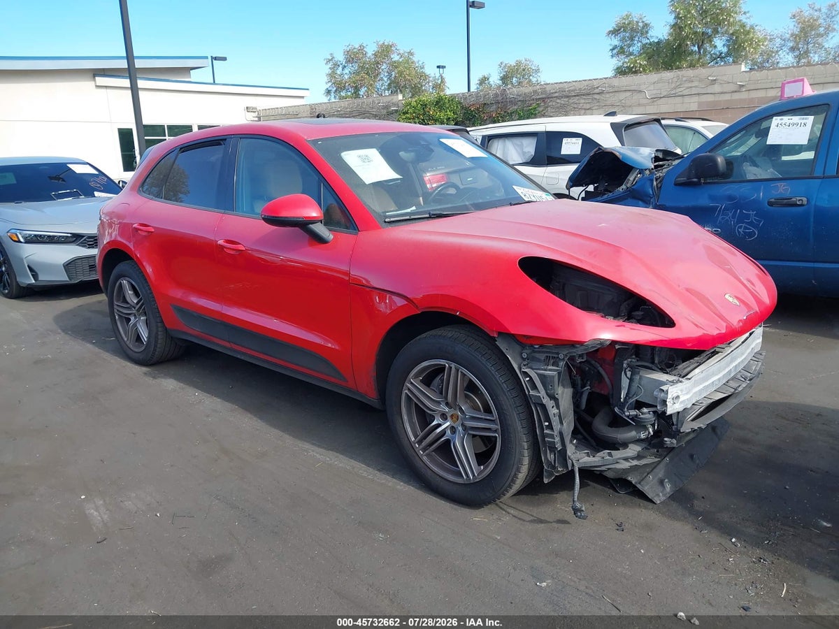 2018 PORSCHE MACAN