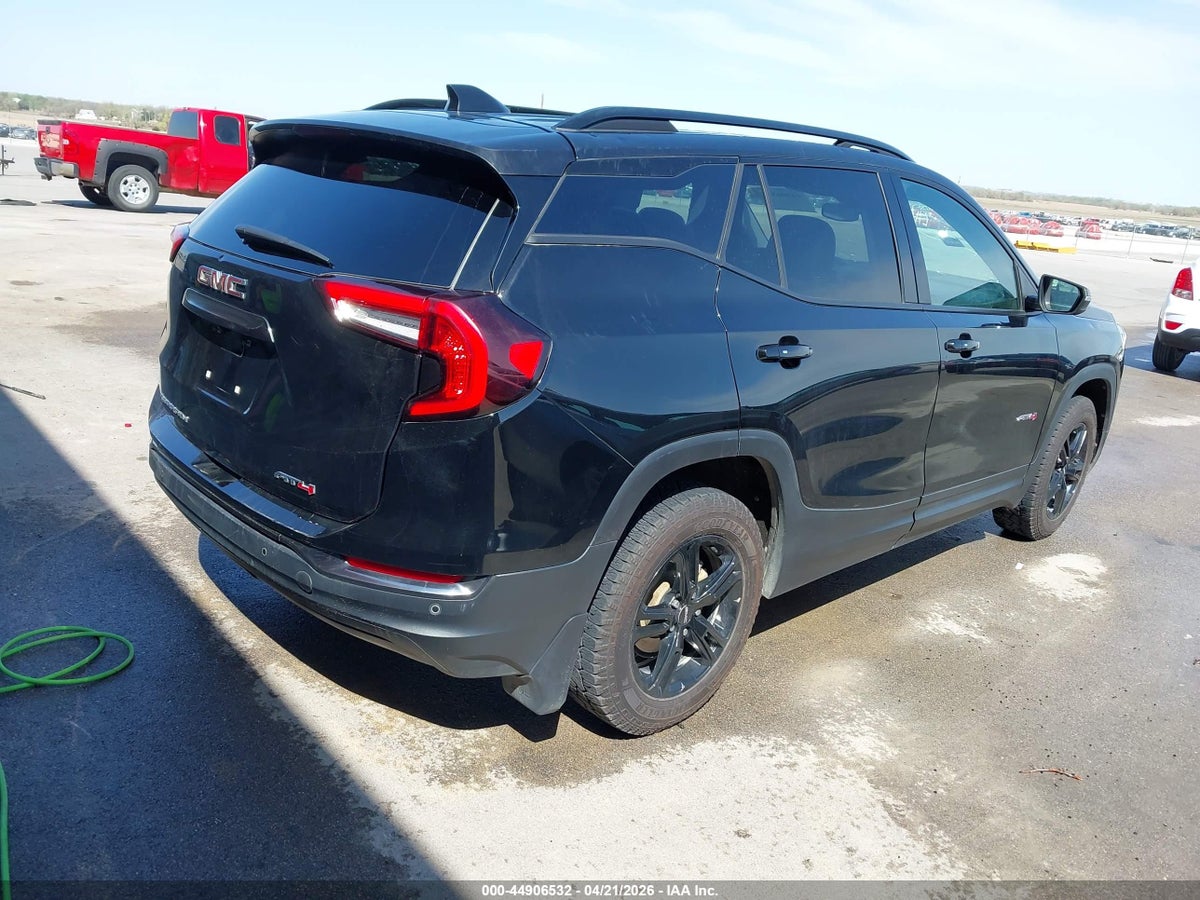 2023 GMC TERRAIN AWD AT4 — снимка 4