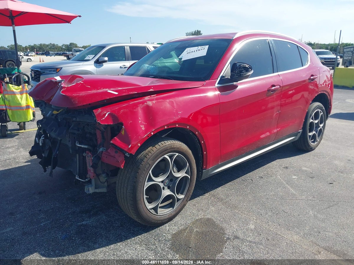 2018 ALFA ROMEO STELVIO AWD — photo 2