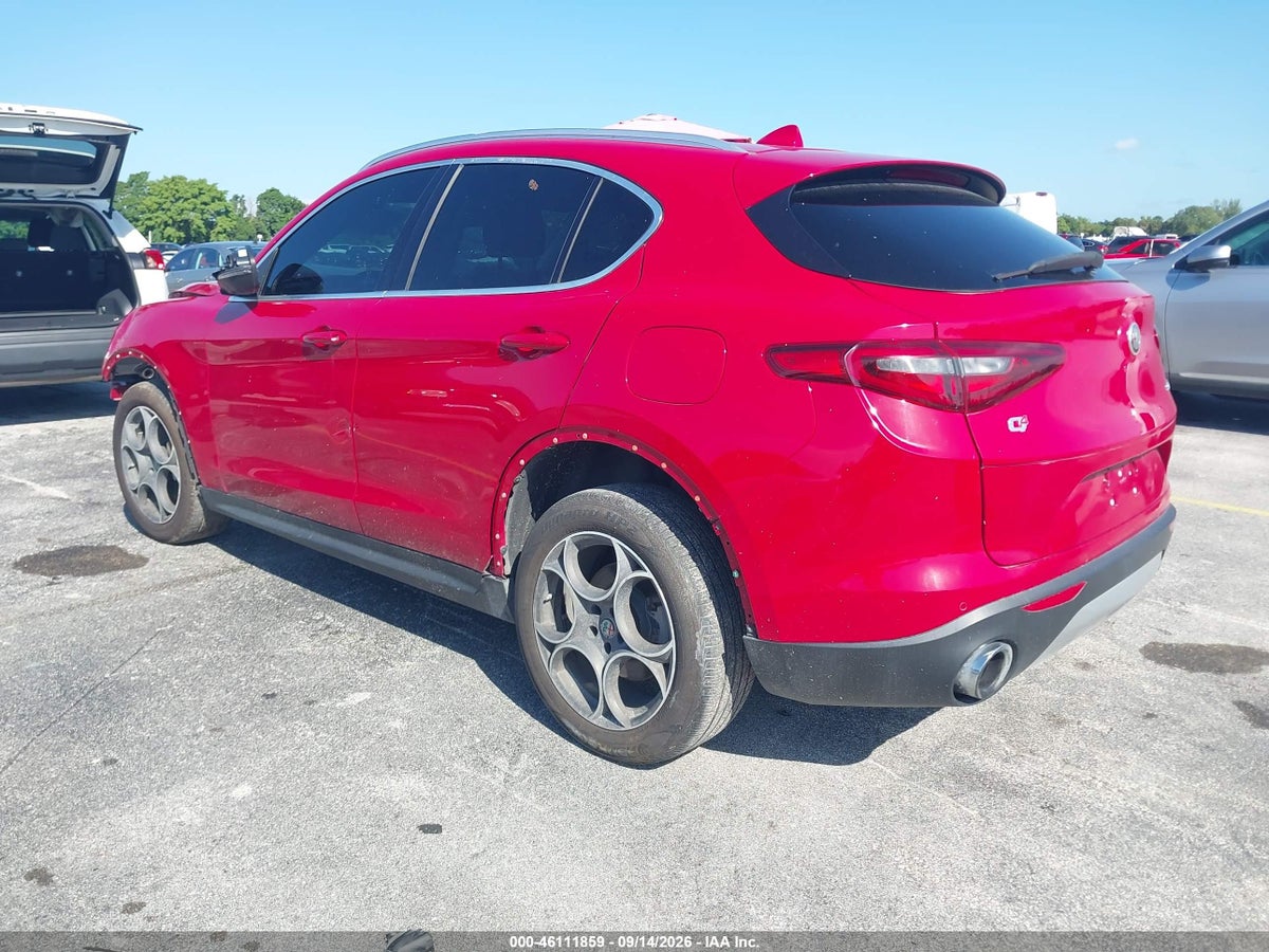 2018 ALFA ROMEO STELVIO AWD — photo 3