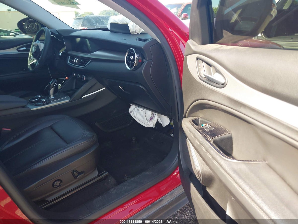 2018 ALFA ROMEO STELVIO AWD — photo 5