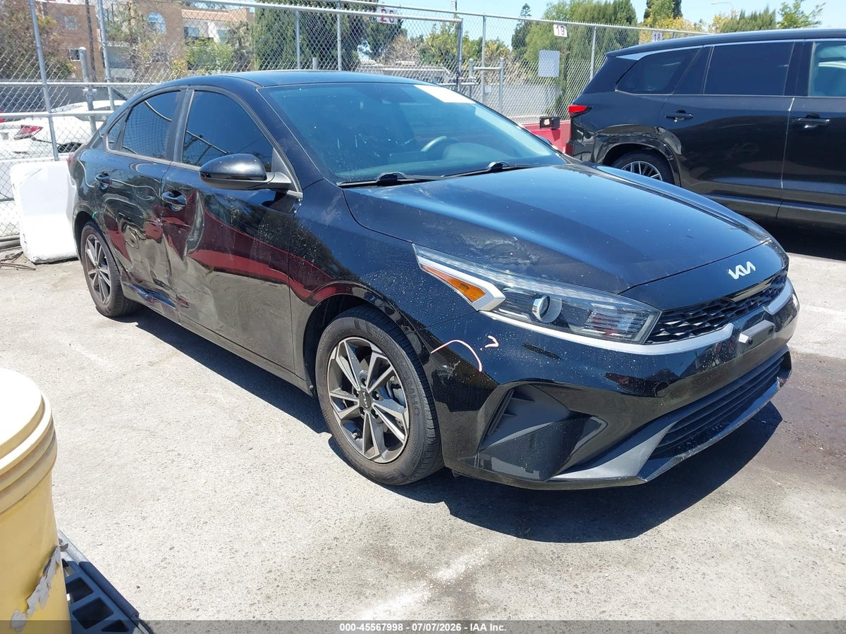 2022 KIA FORTE LXS