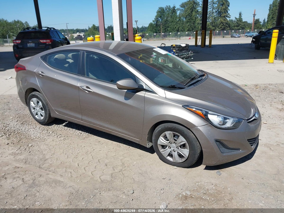 2016 HYUNDAI ELANTRA SE