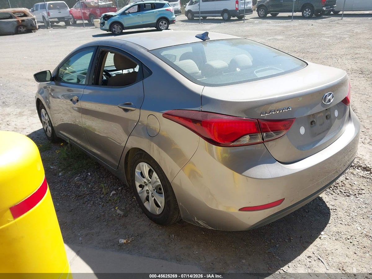 2016 HYUNDAI ELANTRA SE — снимка 3