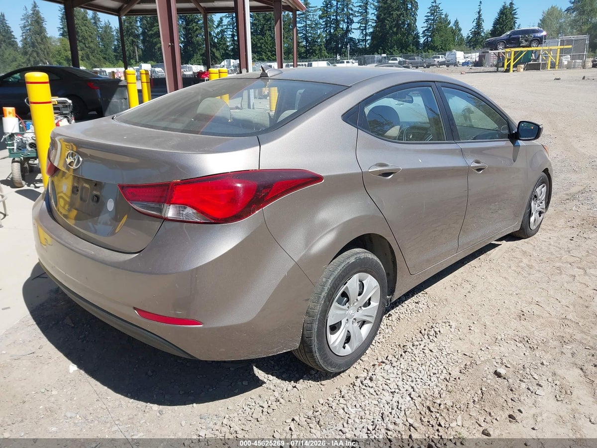 2016 HYUNDAI ELANTRA SE — снимка 4