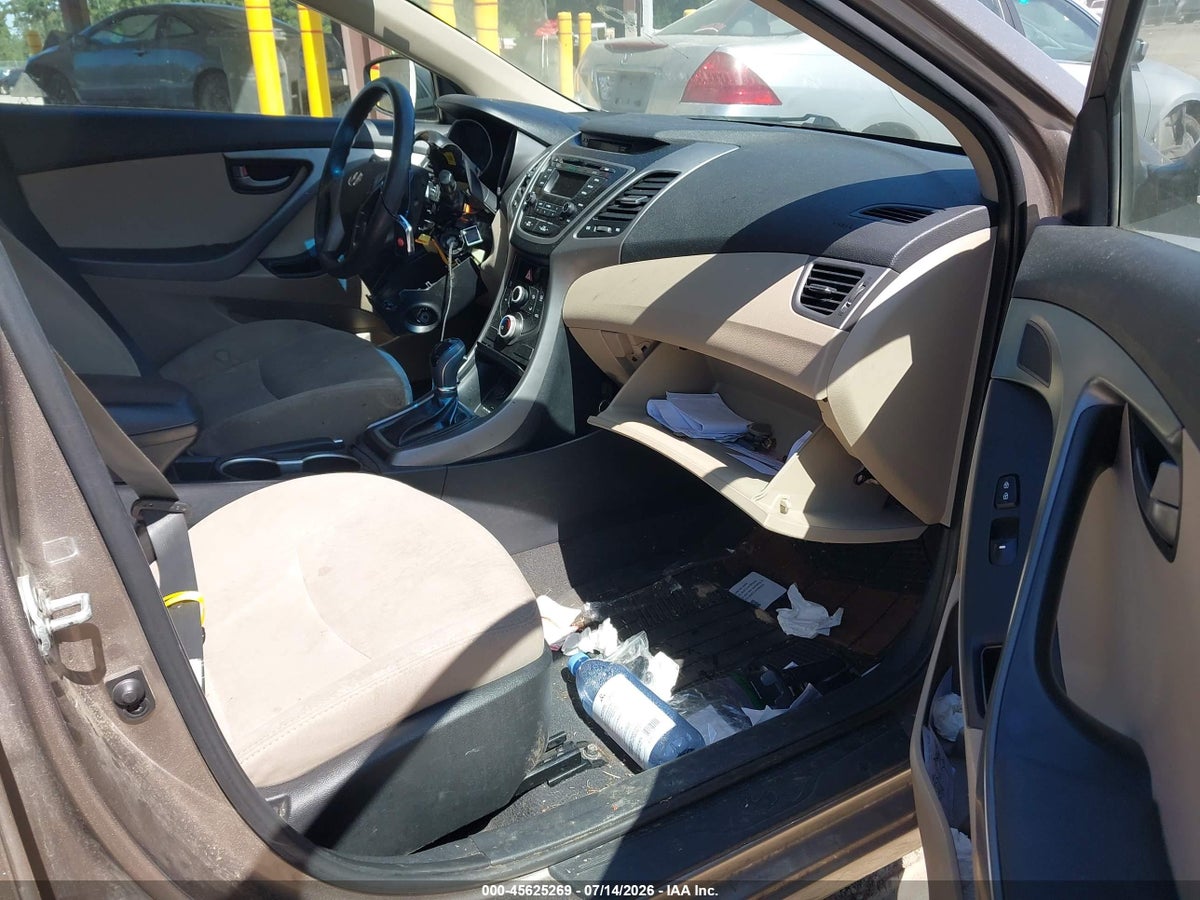 2016 HYUNDAI ELANTRA SE — снимка 5