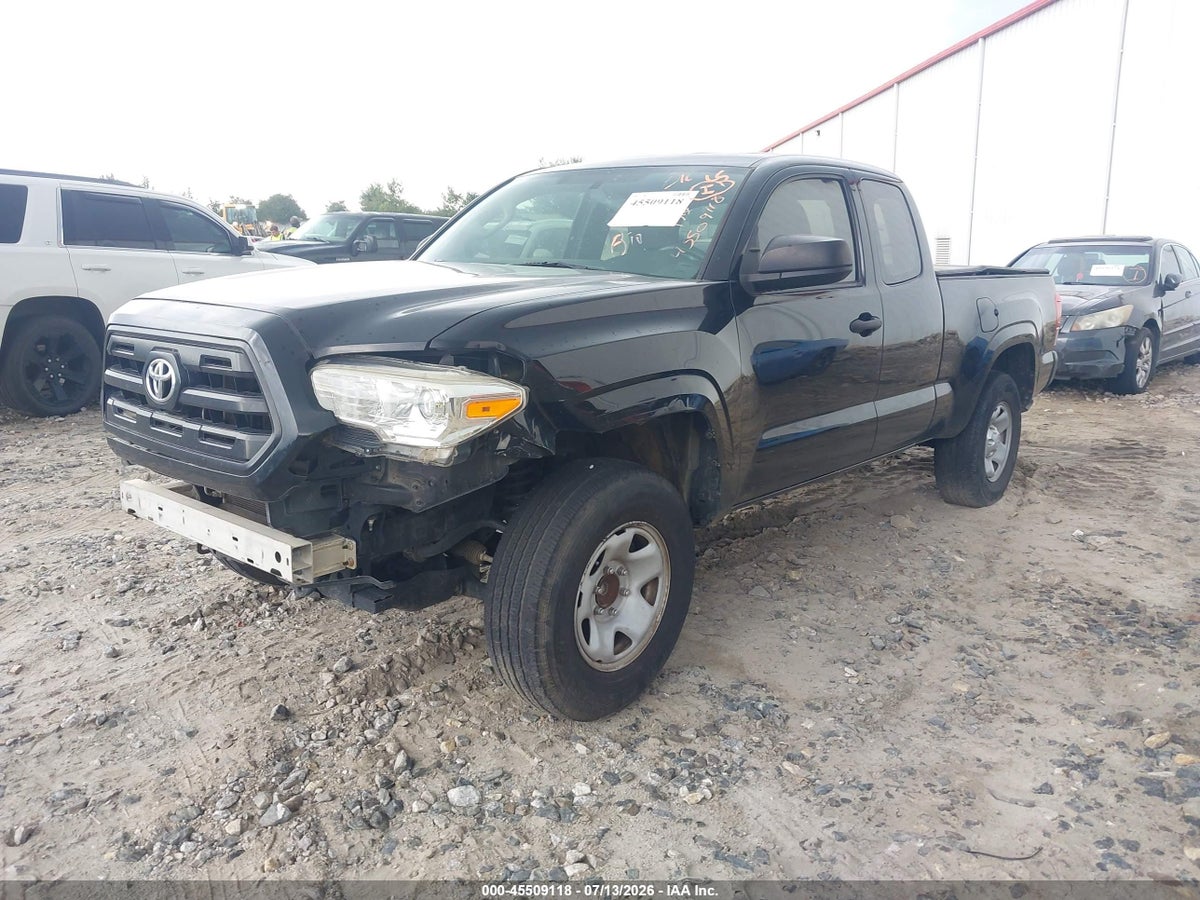 2017 TOYOTA TACOMA SR — снимка 2
