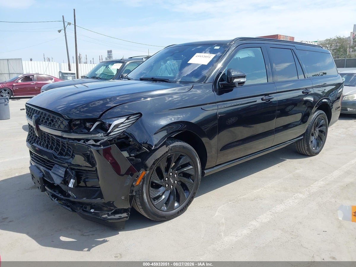 2025 LINCOLN NAVIGATOR RESERVE L — photo 2