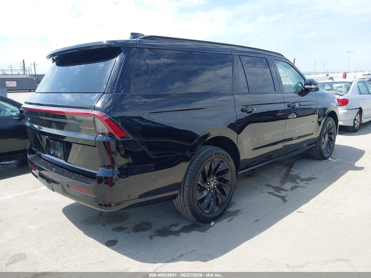 2025 LINCOLN NAVIGATOR RESERVE L — photo 4