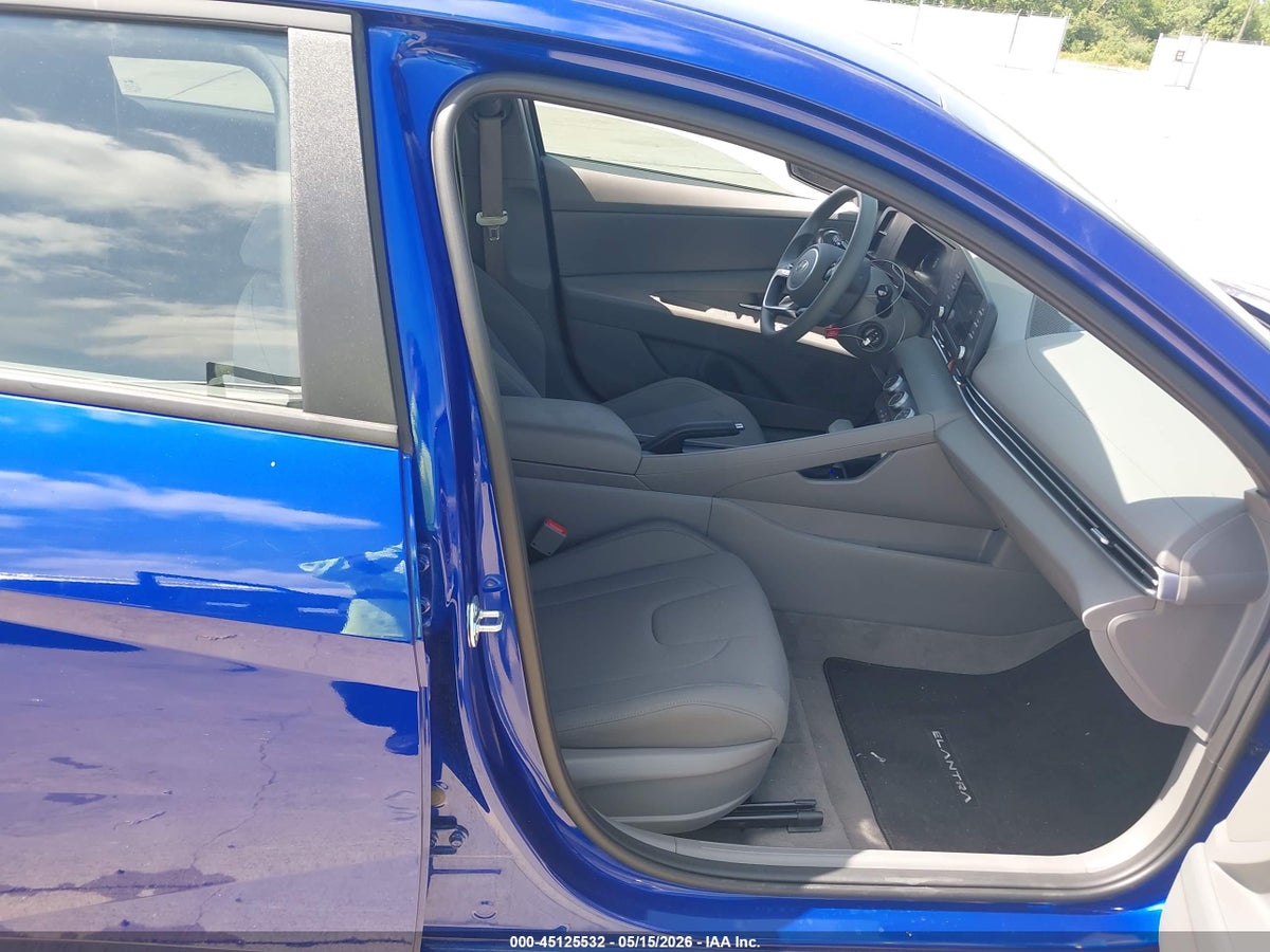 2025 HYUNDAI ELANTRA SE — снимка 5