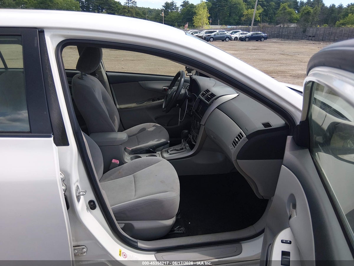 2011 TOYOTA COROLLA LE — снимка 5