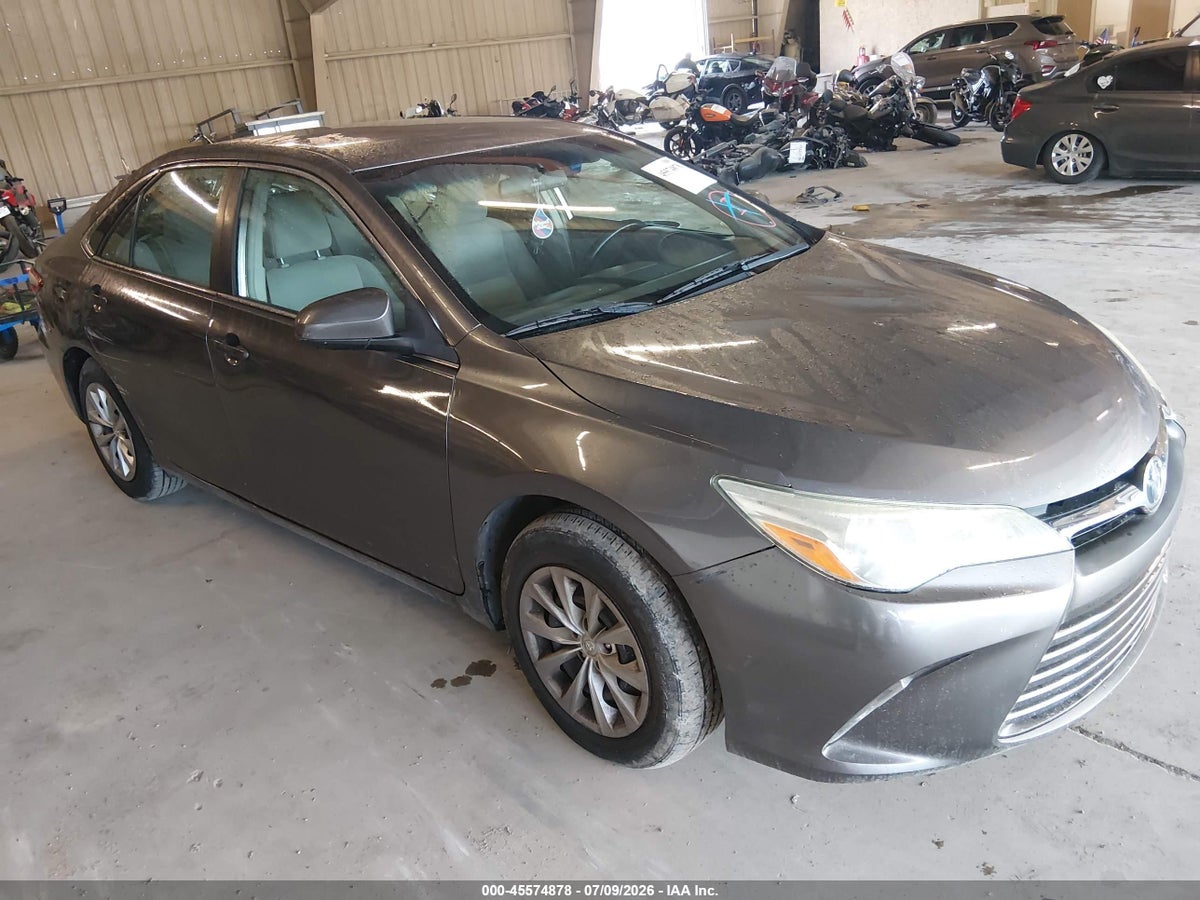 2016 TOYOTA CAMRY LE