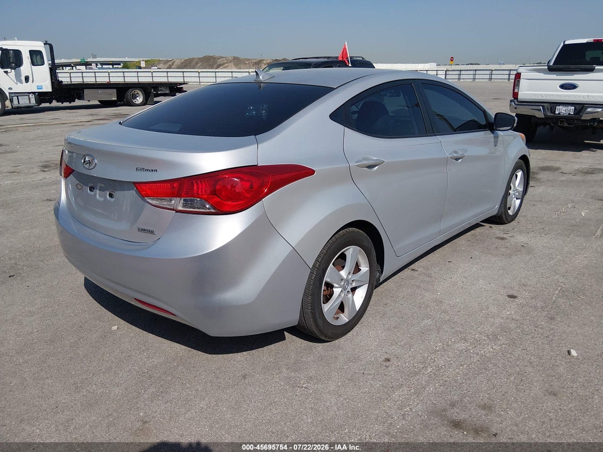 2013 HYUNDAI ELANTRA LIMITED — снимка 4