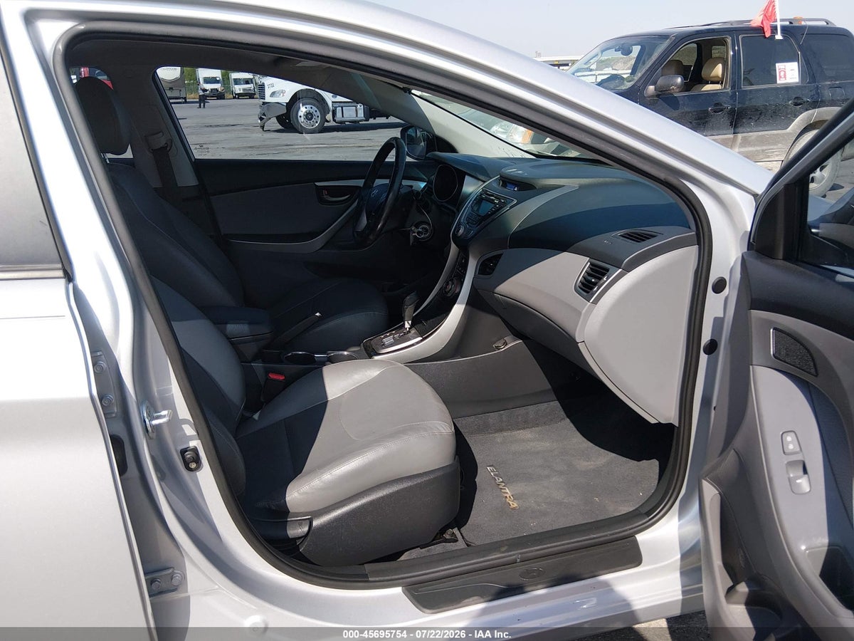 2013 HYUNDAI ELANTRA LIMITED — снимка 5