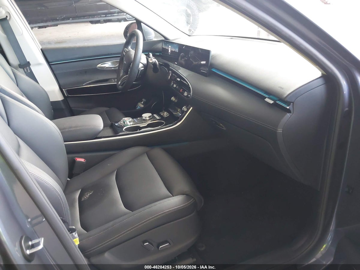 2026 GENESIS GV70 2.5T — снимка 5
