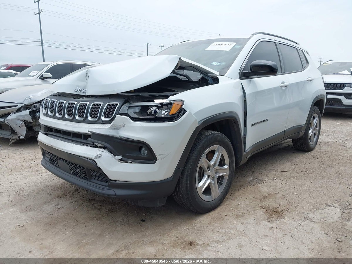 2024 JEEP COMPASS LATITUDE 4X4 — снимка 2