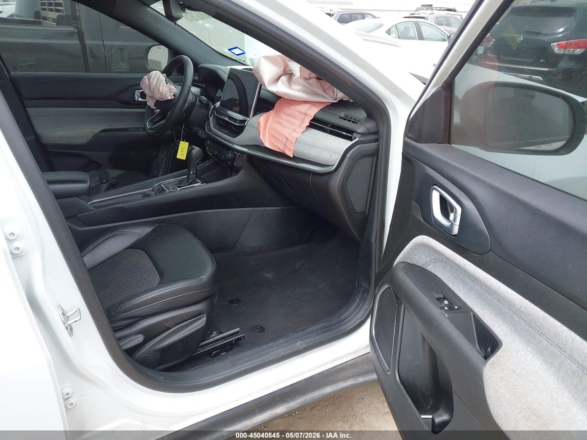 2024 JEEP COMPASS LATITUDE 4X4 — снимка 5