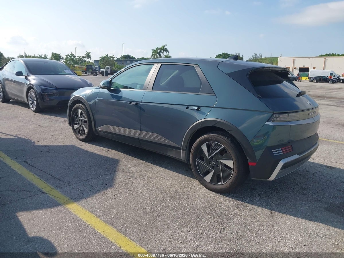 2025 HYUNDAI IONIQ 5 SE — снимка 3
