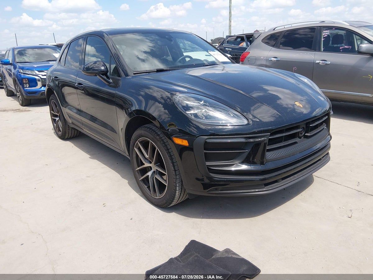 2025 PORSCHE MACAN T
