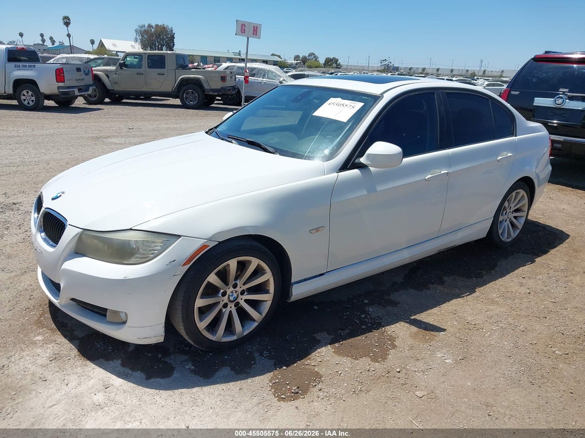 2011 BMW 328I — снимка 2