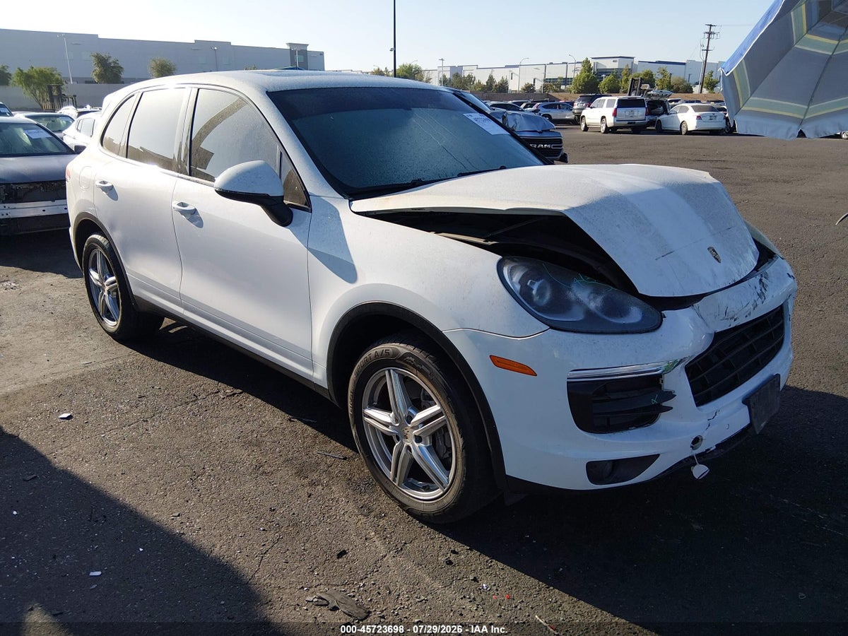 2016 PORSCHE CAYENNE