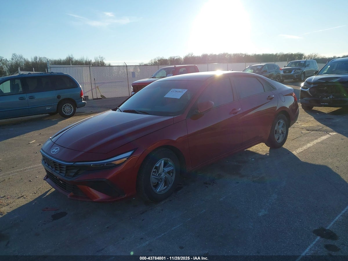 2024 HYUNDAI ELANTRA SE — снимка 2