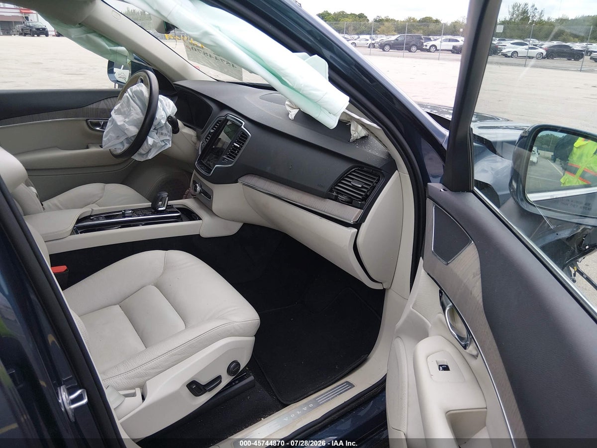 2025 VOLVO XC90 PLUG-IN HYBRID T8 CORE 7-SEATER — снимка 5