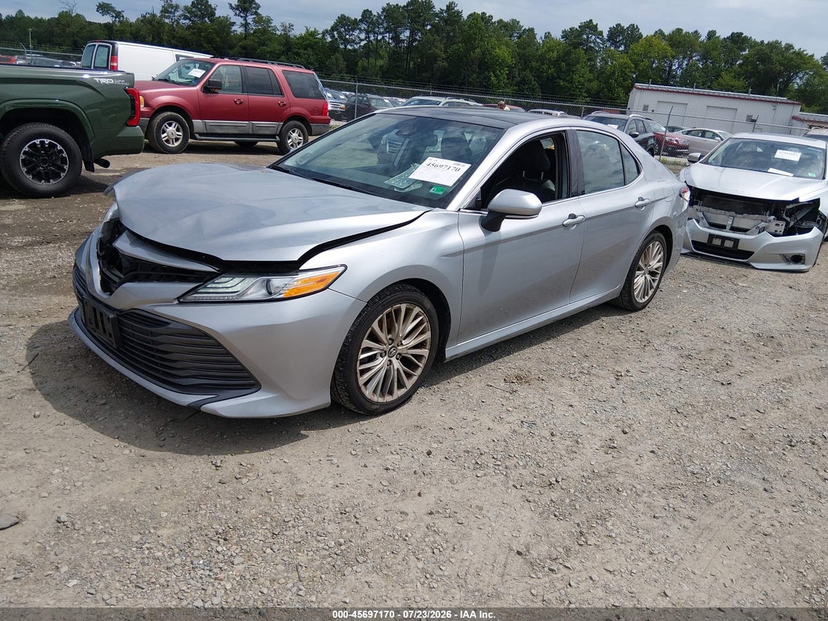2019 TOYOTA CAMRY XLE — снимка 2