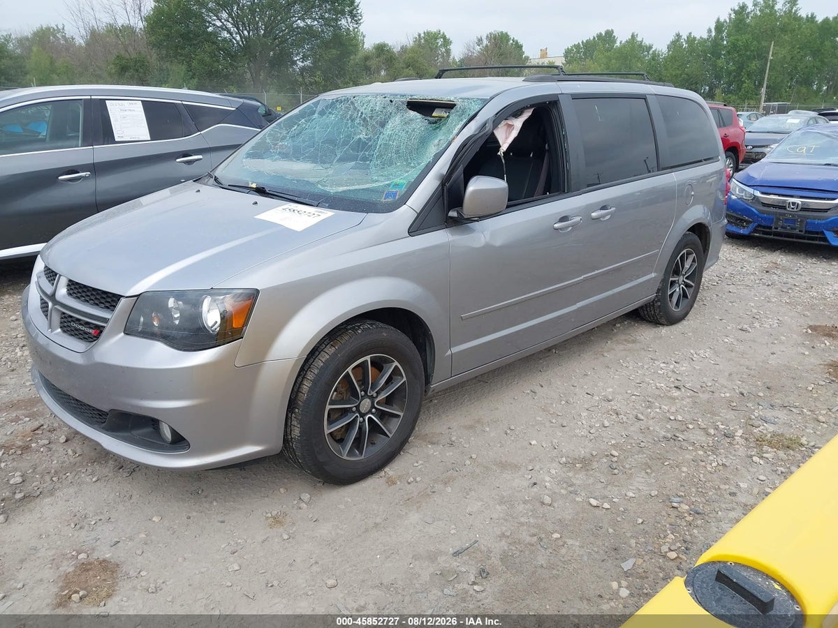 2016 DODGE GRAND CARAVAN R/T — снимка 2