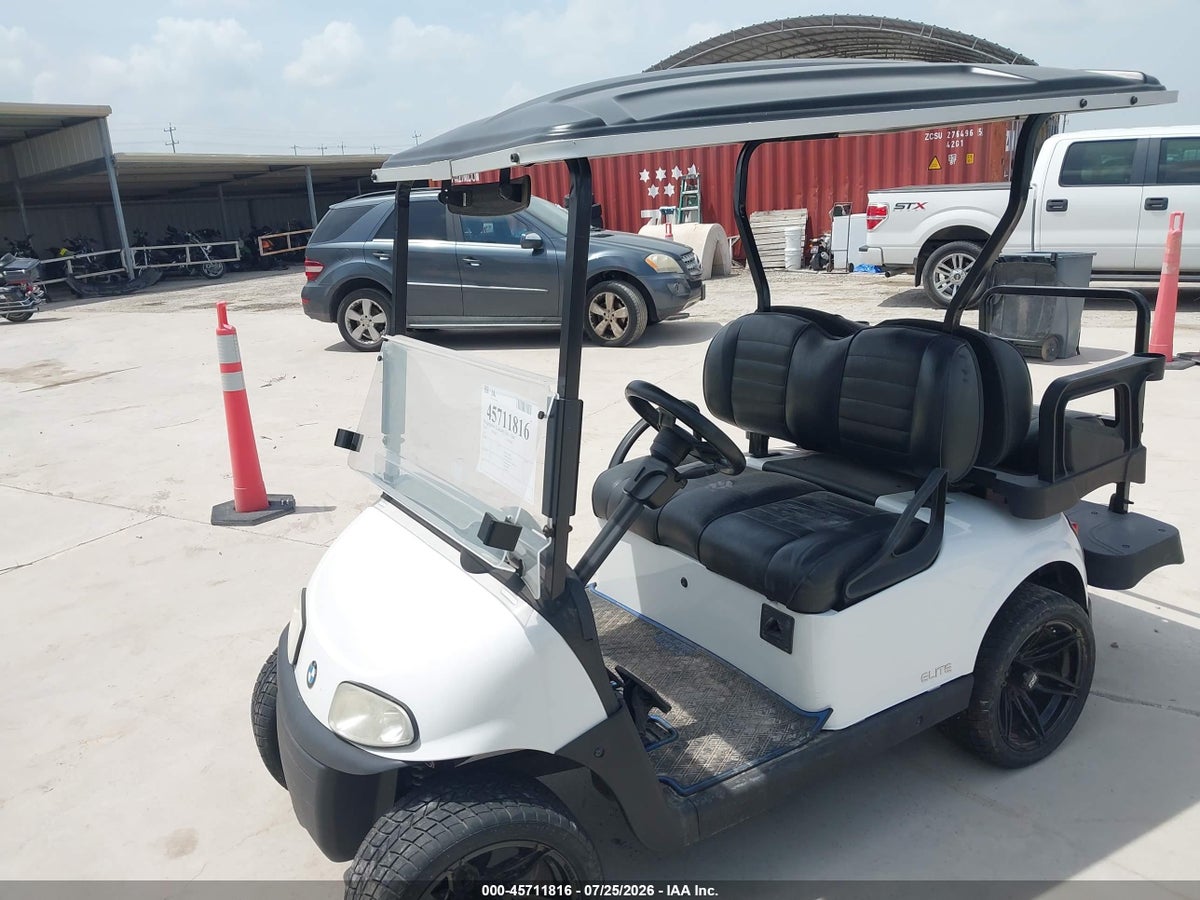 2019 EZ-GO GOLF CART