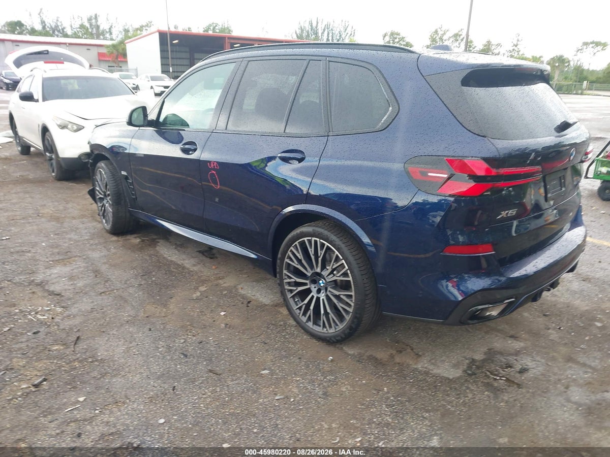 2026 BMW X5 SDRIVE40I — photo 3