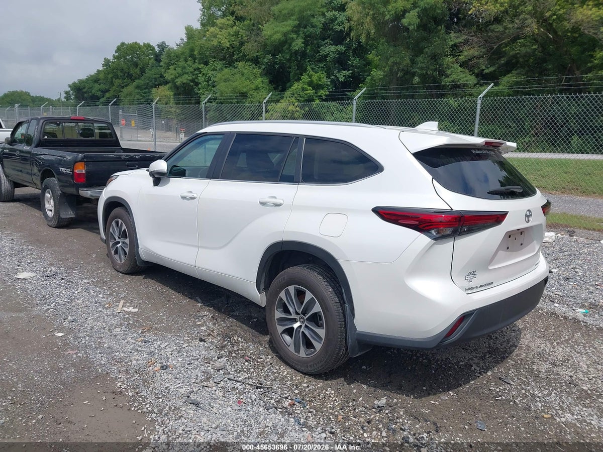 2023 TOYOTA HIGHLANDER XLE — снимка 3