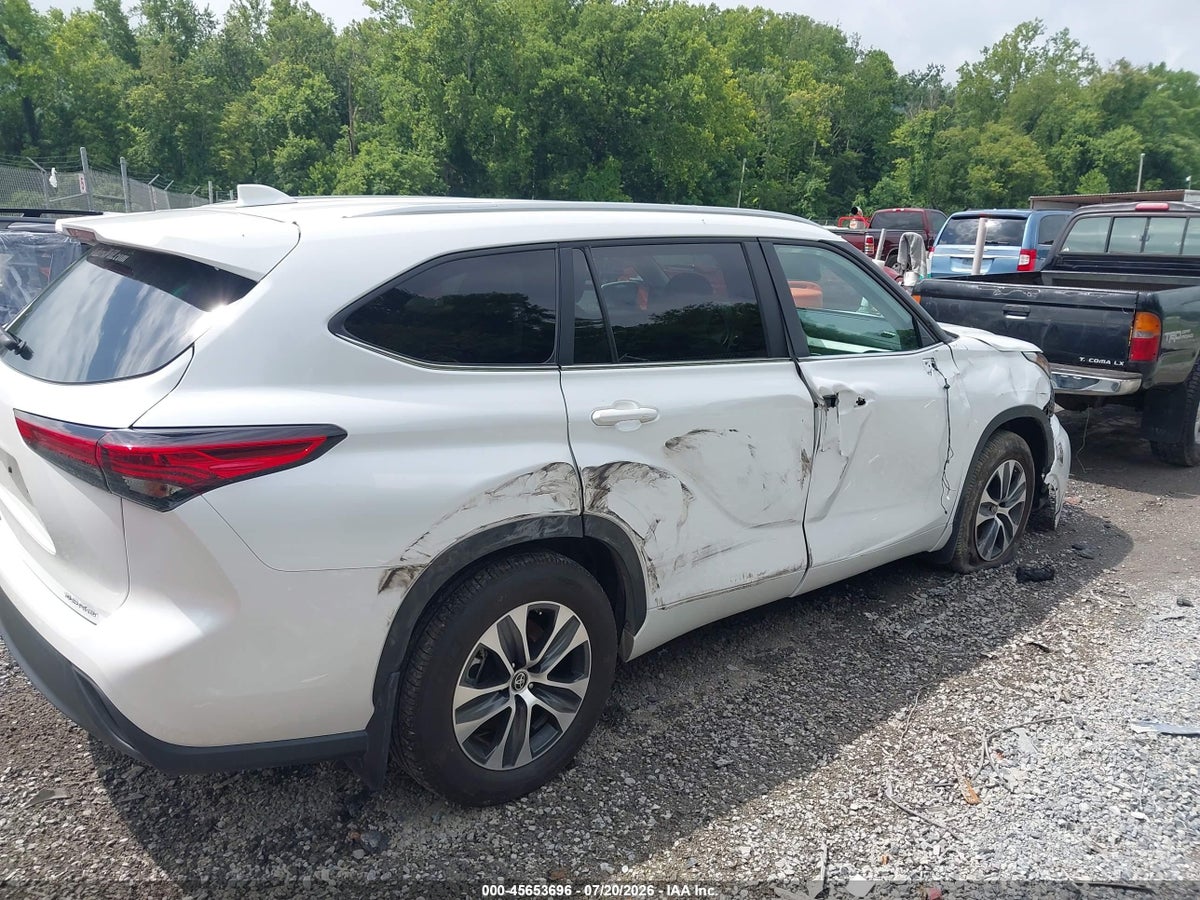 2023 TOYOTA HIGHLANDER XLE — снимка 4