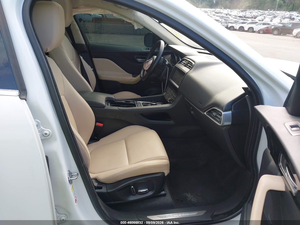 2020 JAGUAR F-PACE P250 AWD AUTOMATIC — photo 5