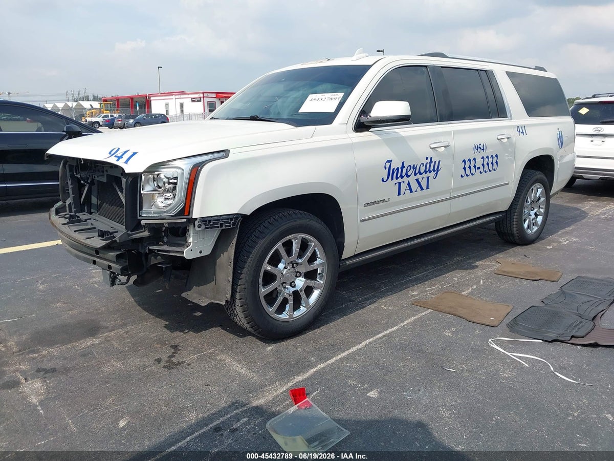 2015 GMC YUKON XL 1500 DENALI — снимка 2