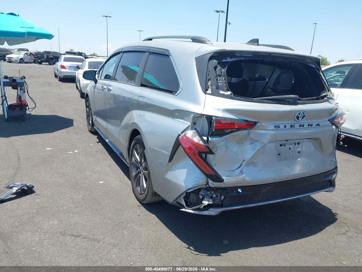 2021 TOYOTA SIENNA XSE — снимка 3