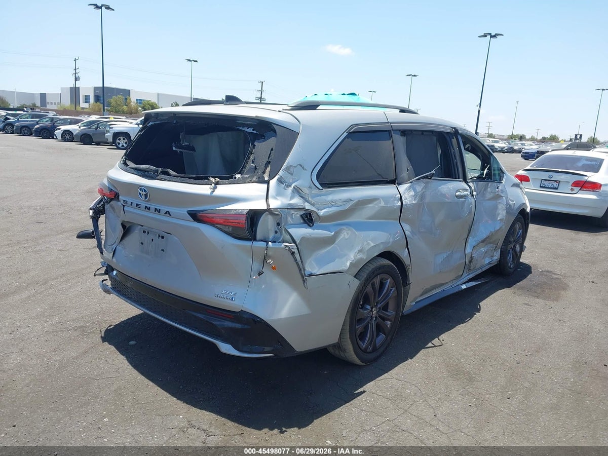 2021 TOYOTA SIENNA XSE — снимка 4