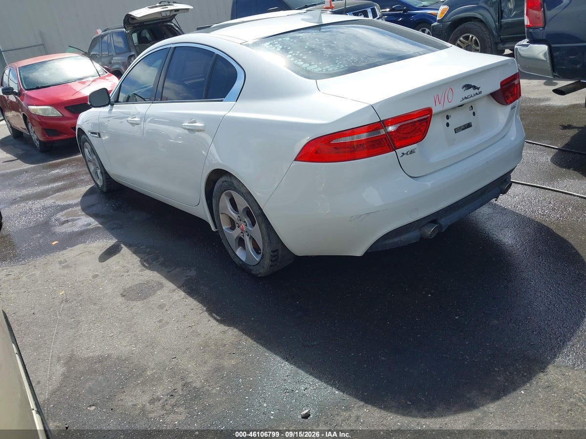 2017 JAGUAR XE 25T — снимка 3