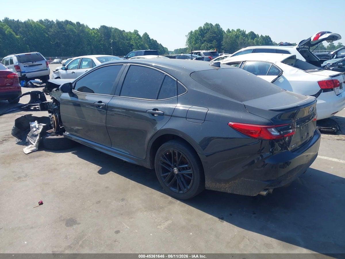 2025 TOYOTA CAMRY SE — снимка 3