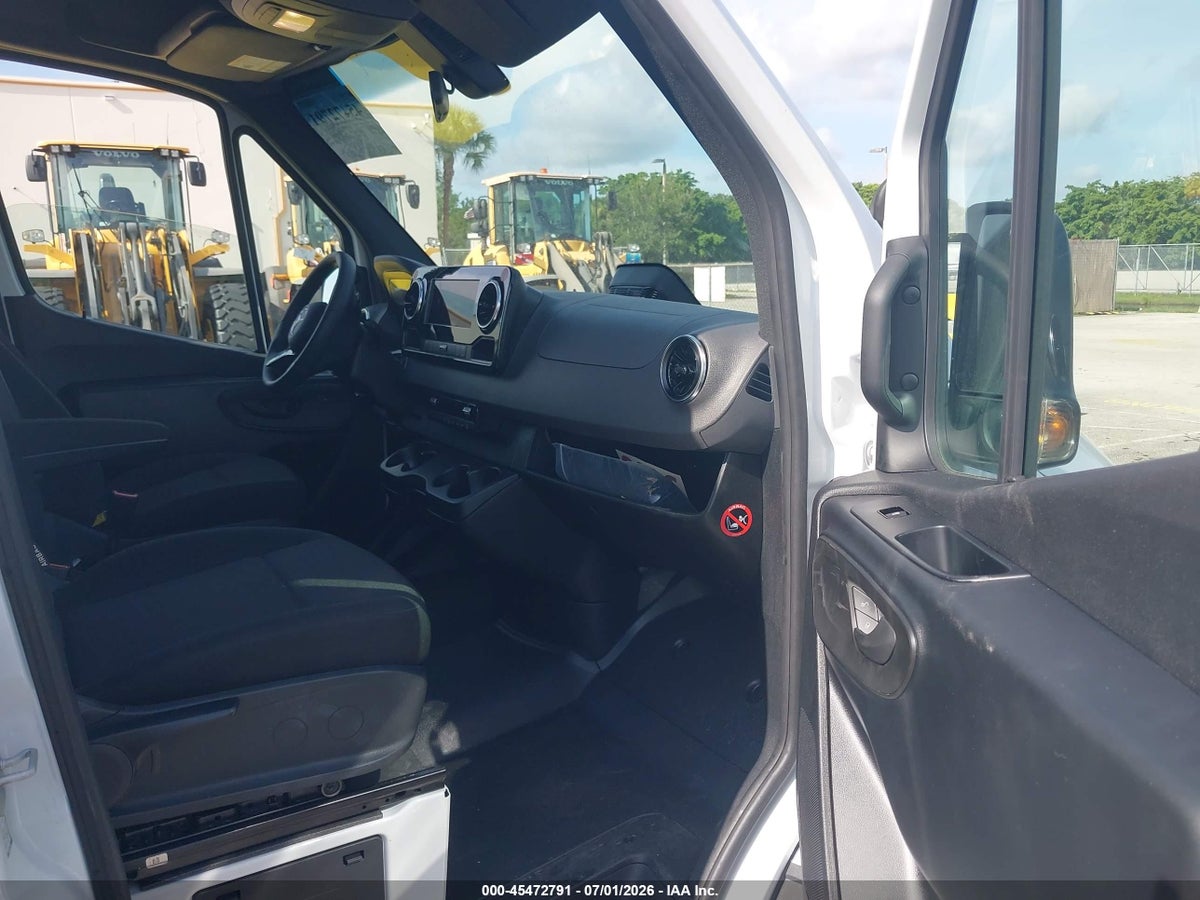 2026 MERCEDES-BENZ SPRINTER 2500 HIGH ROOF 4-CYL DIESEL — снимка 5