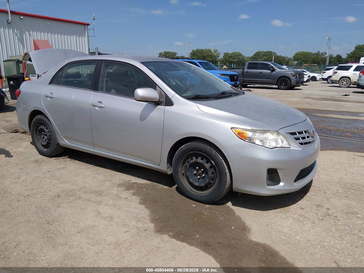 2013 TOYOTA COROLLA LE